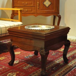 میز کنار مبلی مربع مسین میز کنار مبلی مربع مسین