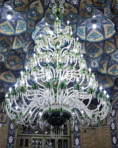 ثريا مسجد كبيرة ایران