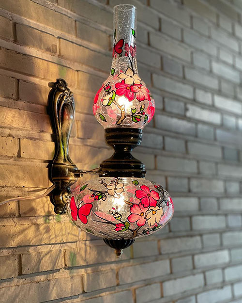 چراغ دیوارکوب اتاق کودک پروانه