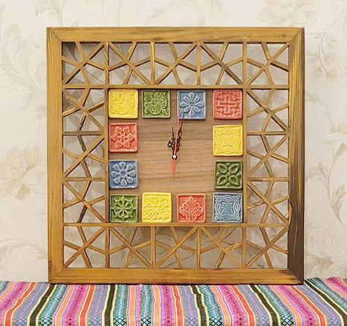 ساعت دیواری سنتی چوبی