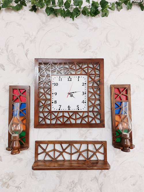 ساعت دیواری طرح سنتی