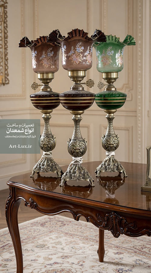 شمعدان شیشه ای رنگی پایه برنجی آنتیک ارتفاع 70 سانتی متر شمعدان شیشه ای رنگی پایه برنجی آنتیک ارتفاع 70 سانتی متر
