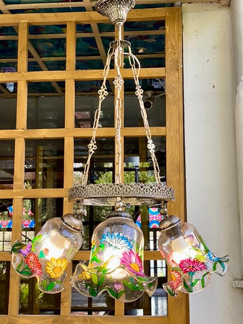 لوستر گل‌دار فانتزی برای اتاق پذیرایی و سالن