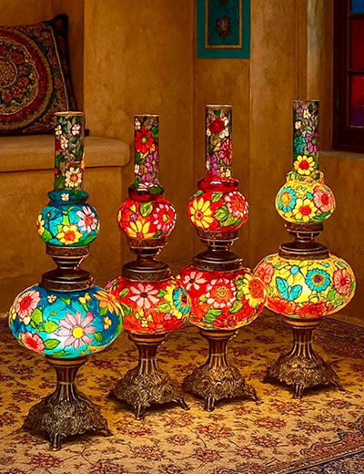 چراغ رومیزی سنتی رنگی چراغ رومیزی سنتی رنگی