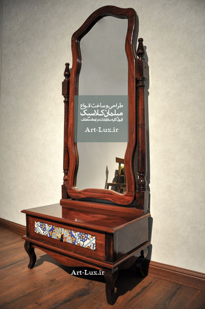 آینه و بوفه چوبی سفید