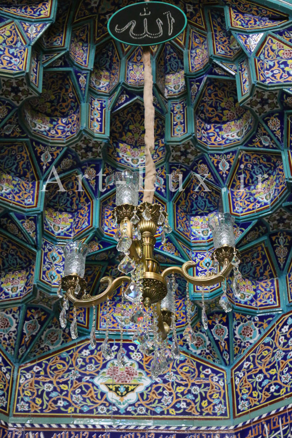 لوستر بزرگ برای محراب