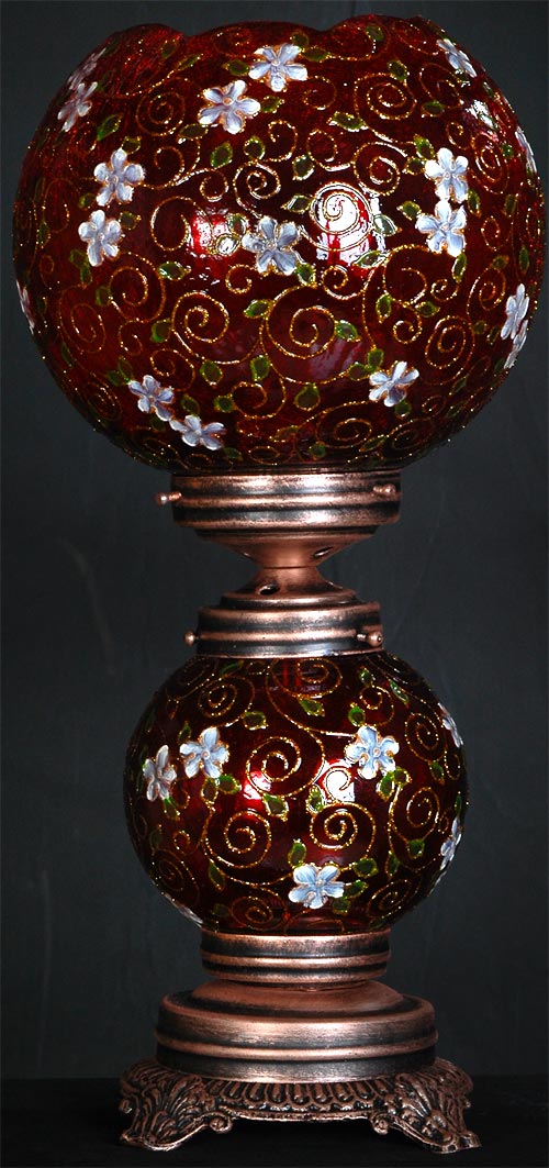 چراغ رومیزی قرمز