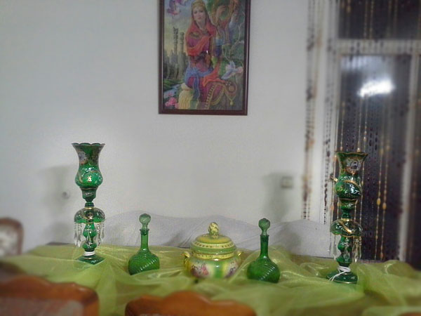 شمعدان شاه عباسی سبز